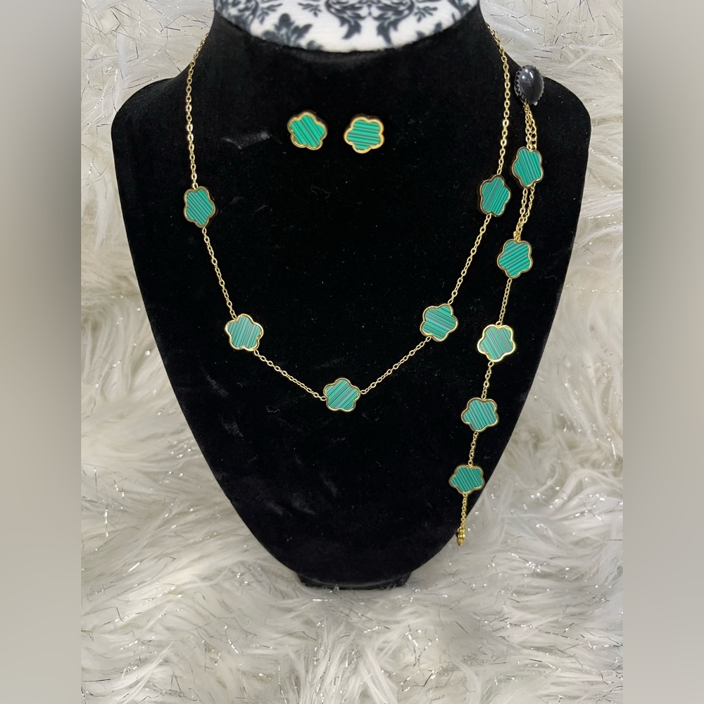 Clover Three Piece Jewelry Set-NWT